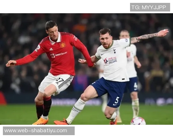 2025年丹麦足球先生候选人揭晓弗罗霍尔特尤尔曼霍伊别尔三人争夺荣耀